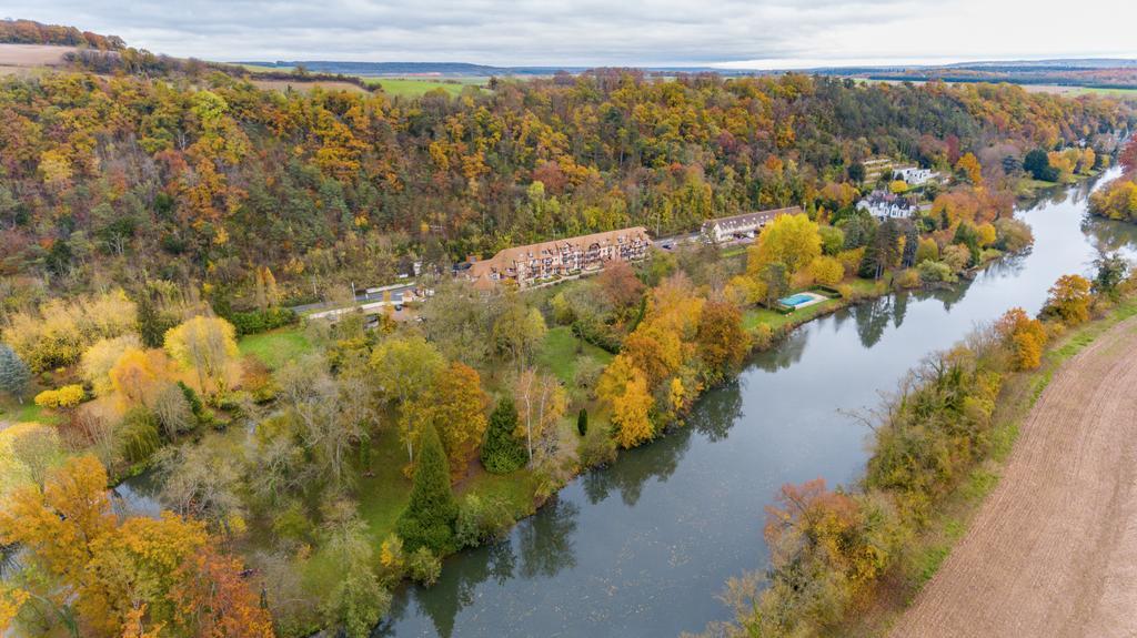Aparthotel Karma Manoir Des Deux Amants Connelles Exteriér fotografie