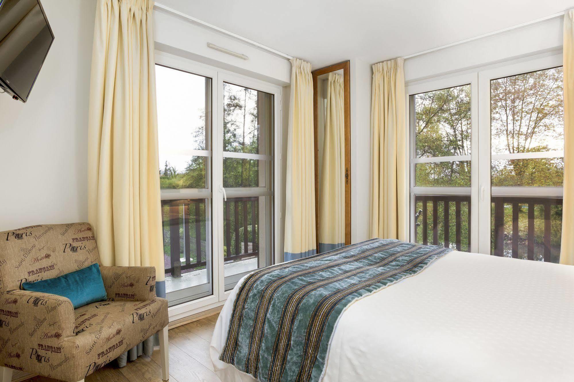 Aparthotel Karma Manoir Des Deux Amants Connelles Exteriér fotografie
