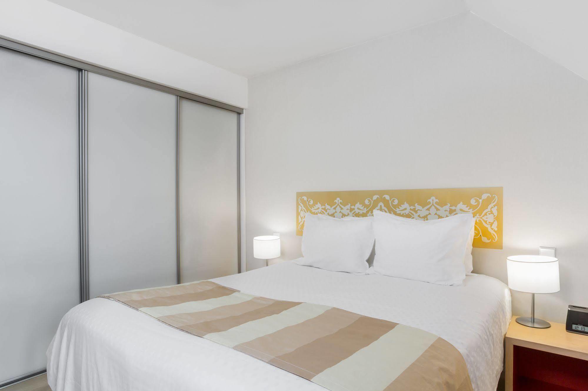 Aparthotel Karma Manoir Des Deux Amants Connelles Exteriér fotografie