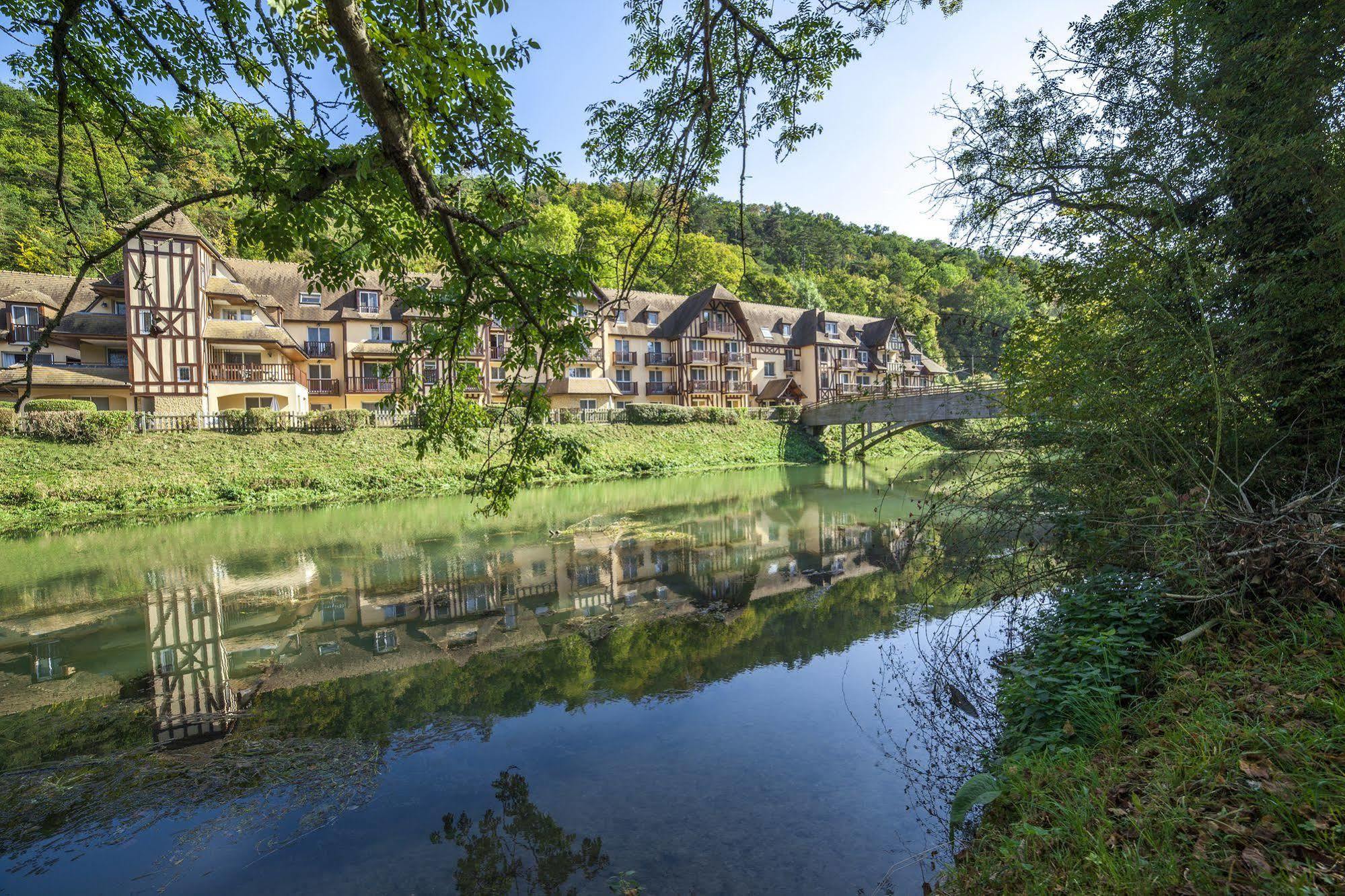 Aparthotel Karma Manoir Des Deux Amants Connelles Exteriér fotografie